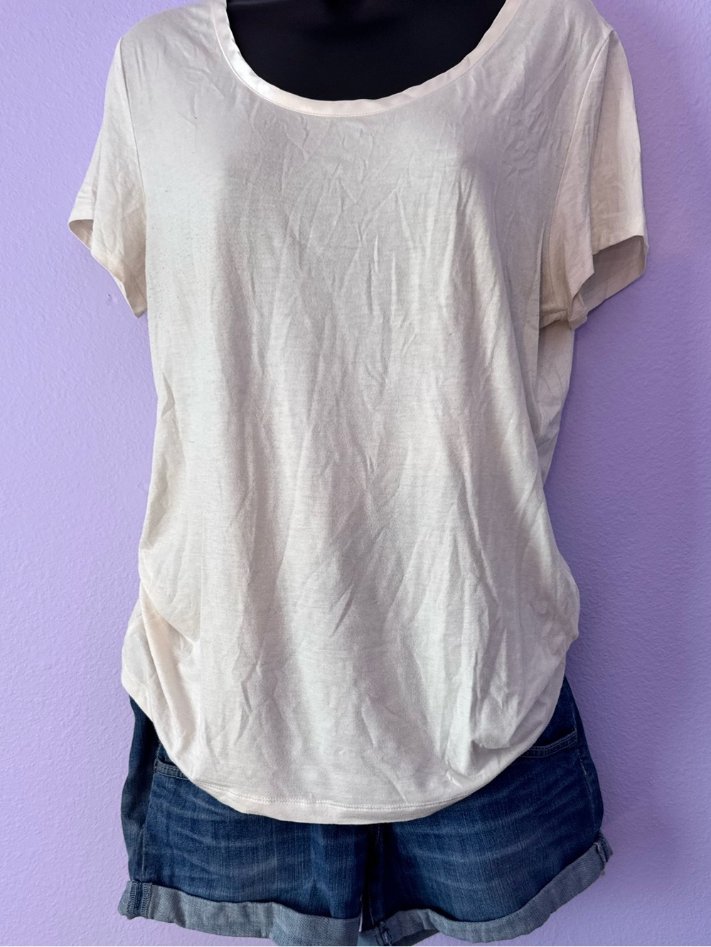 Women's Banana Republic Cream Short Sleeve Scoop Neck Tee